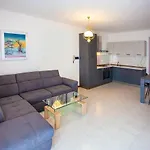 Casa Ledio - Theater Apartment *